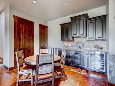 Mountain Luxury Ski Home with Great Kitchen